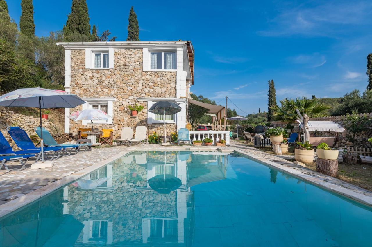 Stelios Stone House Sinarades Villa Kouramades ภายนอก รูปภาพ
