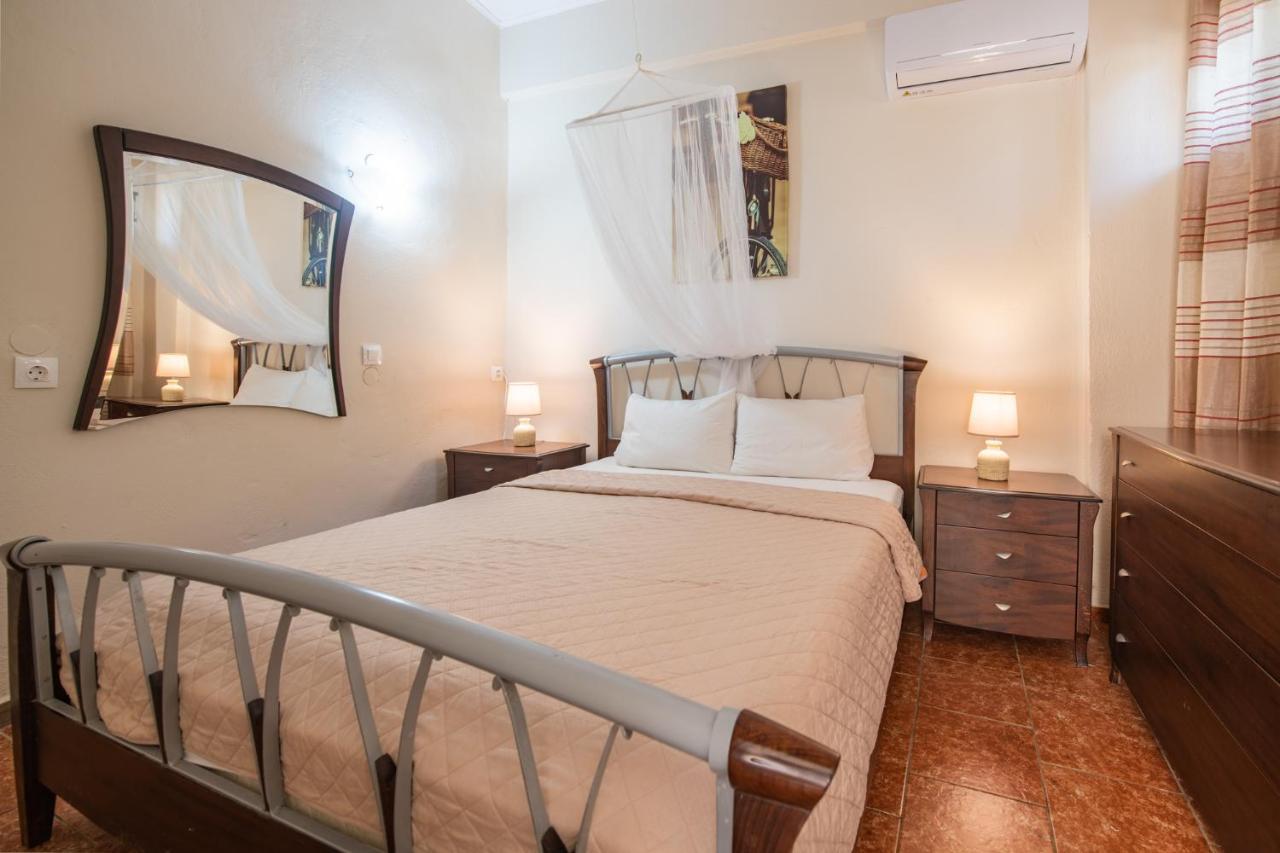 Stelios Stone House Sinarades Villa Kouramades ภายนอก รูปภาพ